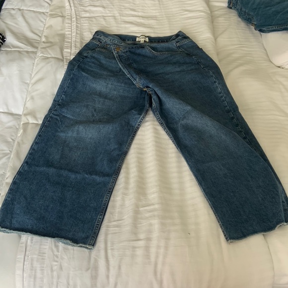 EVIDNT Nice Wide Legged Jeans - Picture 1 of 10